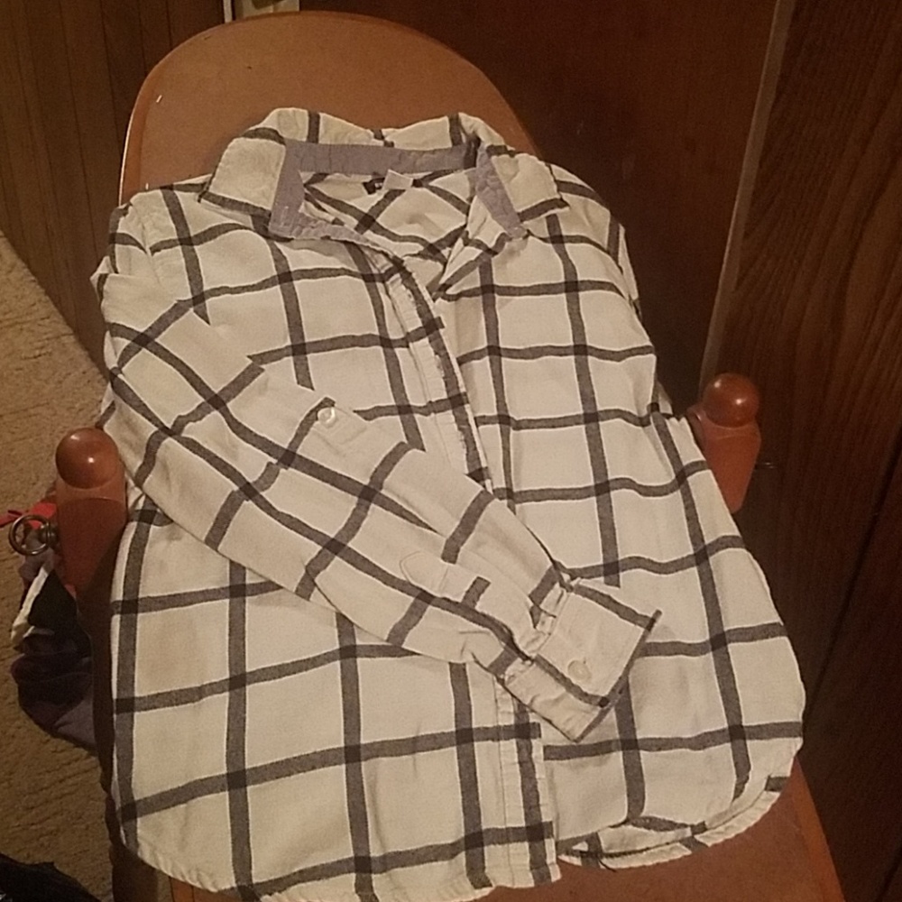 Long sleeve plaid